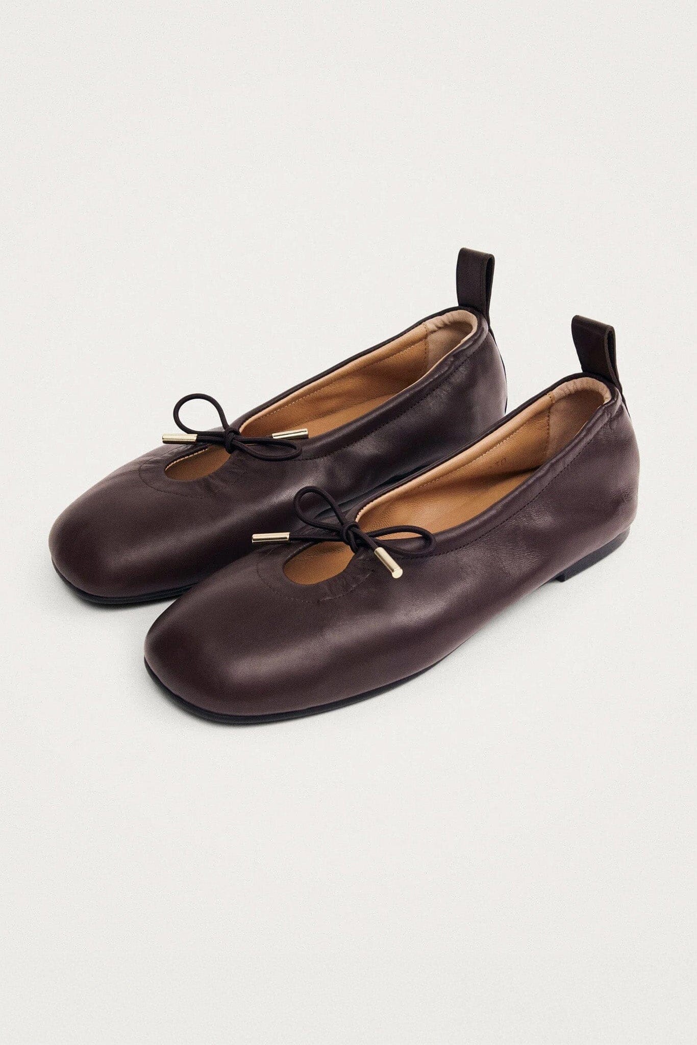 ALOHAS Leather rosalind ballerinas スクエアトゥ ALOHAS Rosalind Leather Ballet Flats - Brown – M.PATMOS