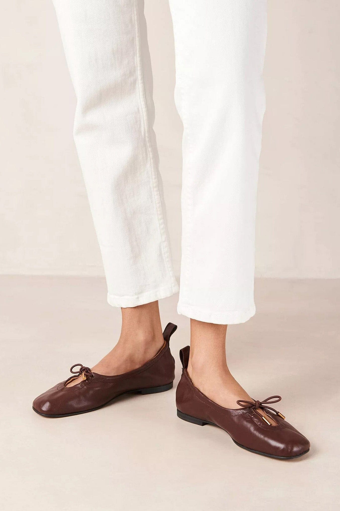 靴 ALOHAS Rosalind Brown Ballet Flats 37 ALOHAS Rosalind Leather Ballet Flats - Brown – M.PATMOS
