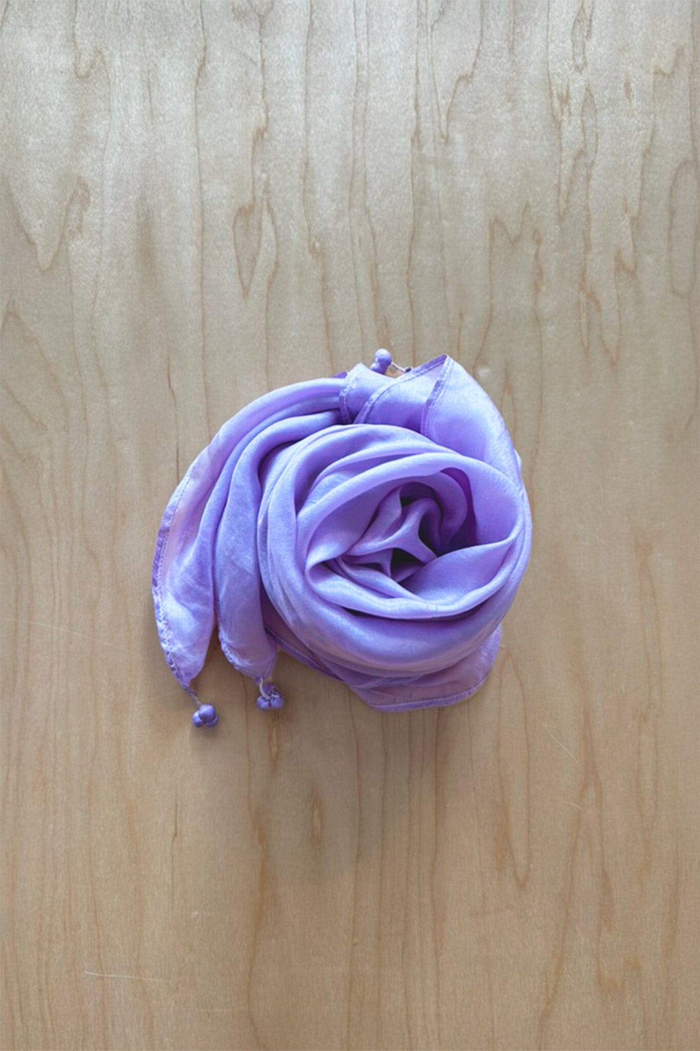 Light purple silk scarf with tassel details