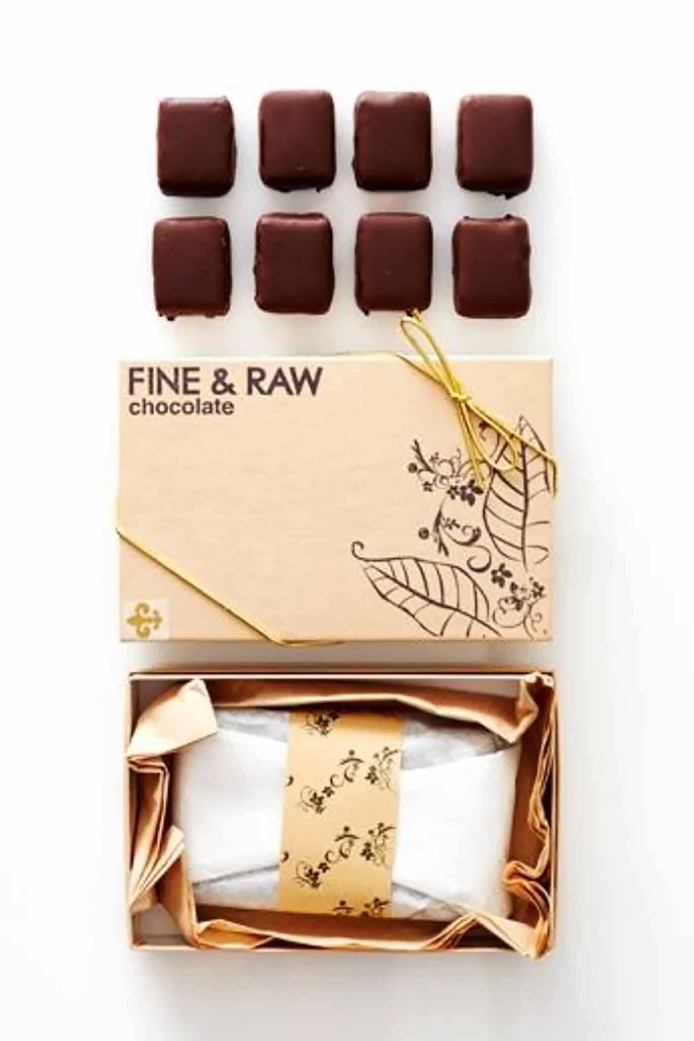 Fine & Raw 8 Piece Classic Truffle Box