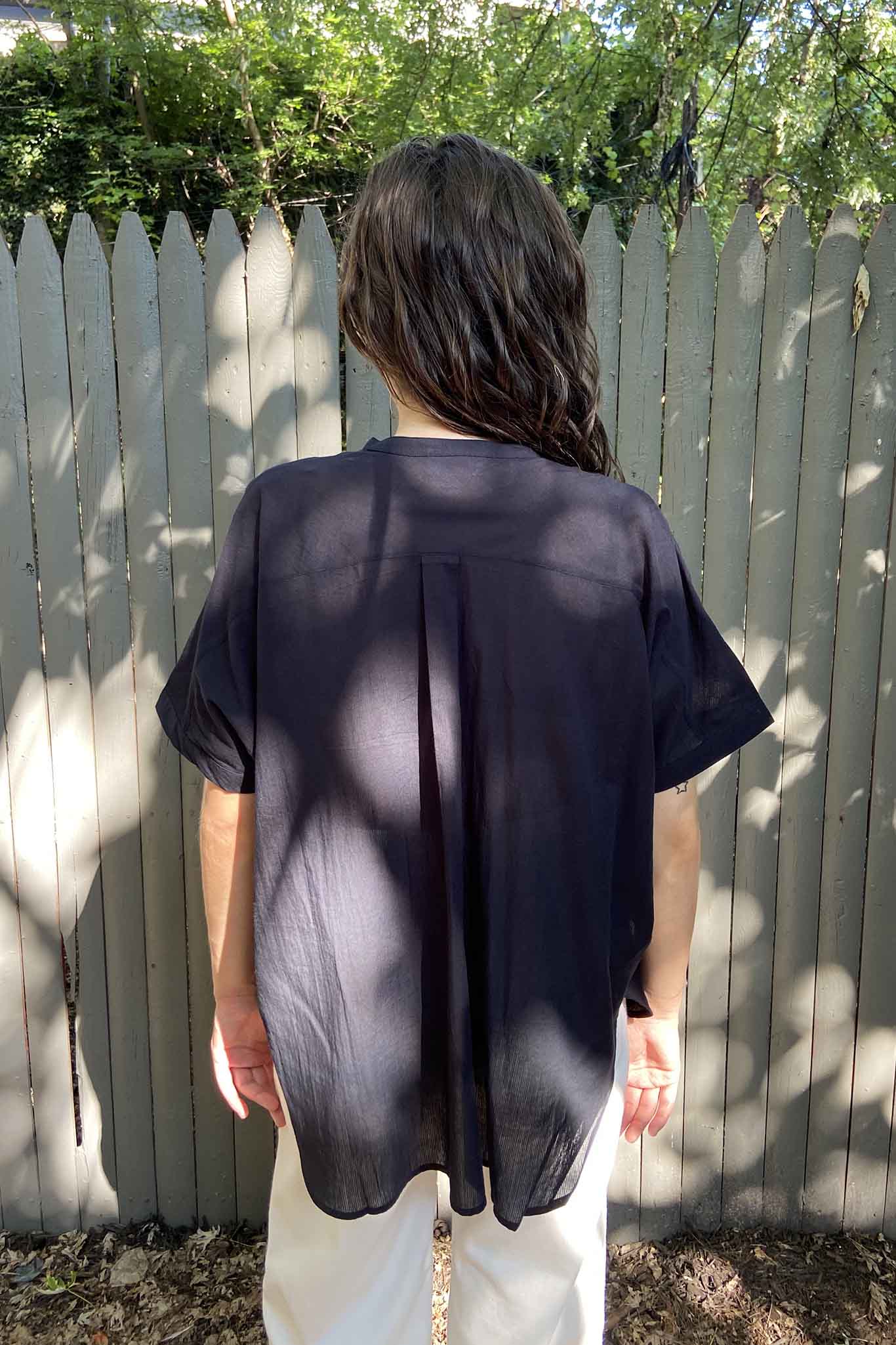 Airy summer button down shirt to keep cool in summer. Short sleeved Shirt.
