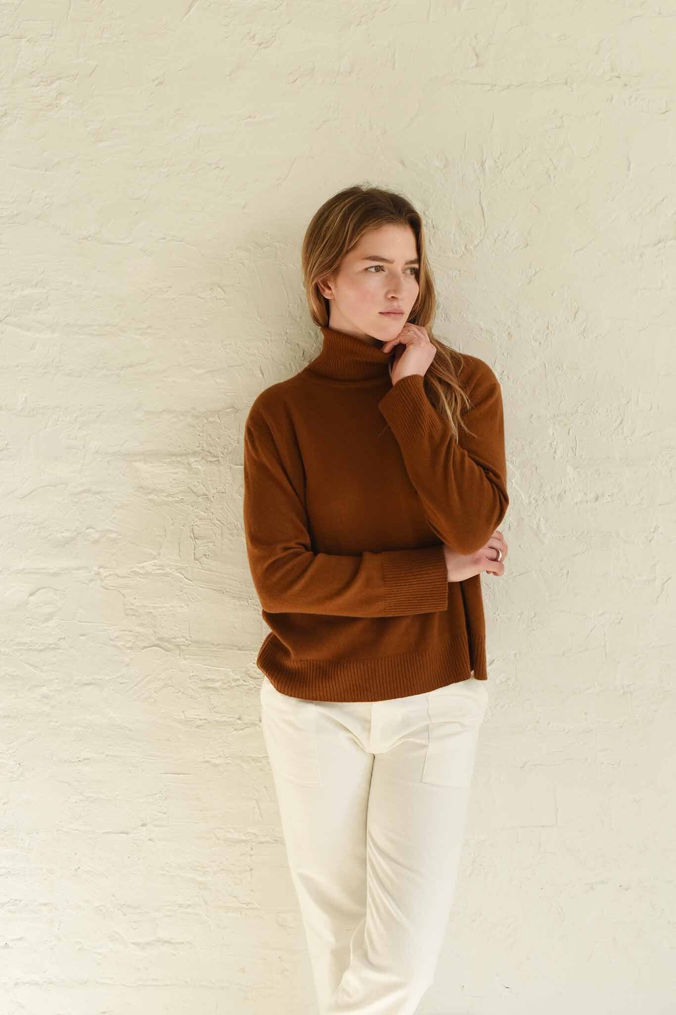 M.PATMOS Maya Turtleneck - Caramel