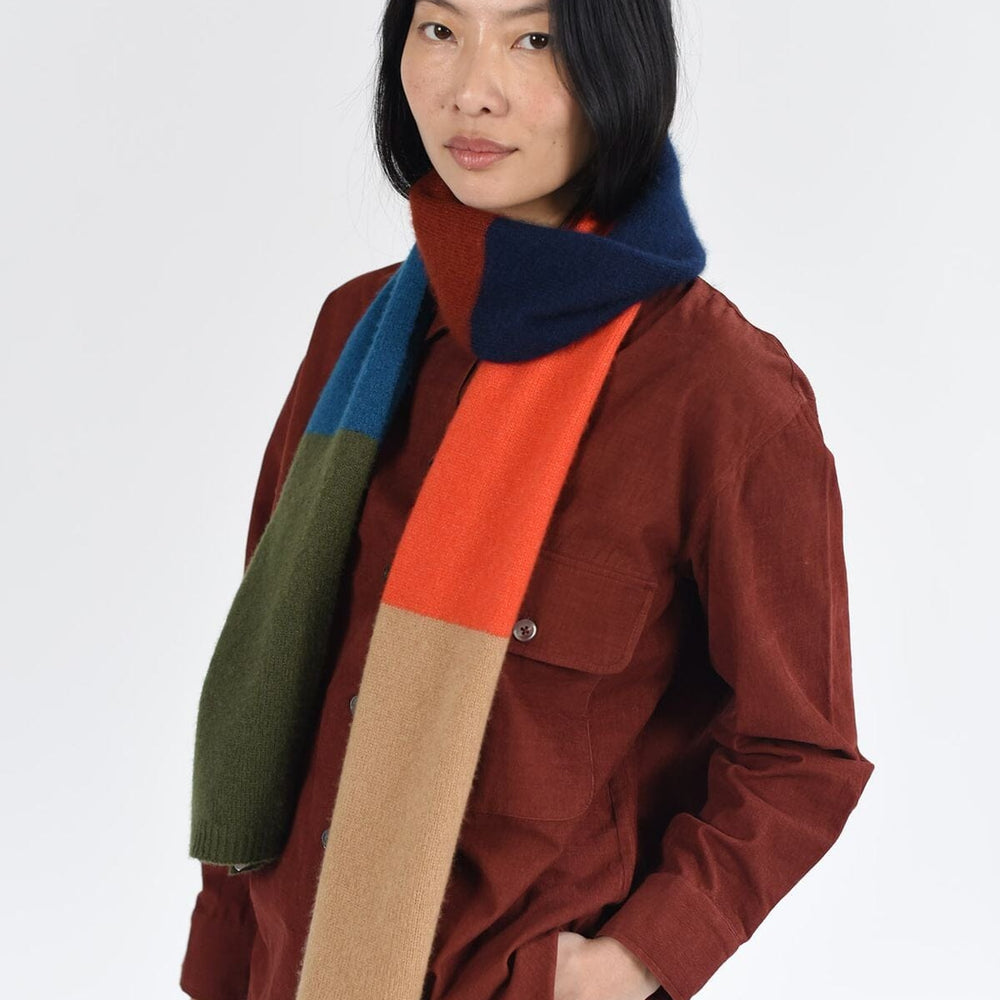 Cozy cashmere color block scarf by M.Patmos
