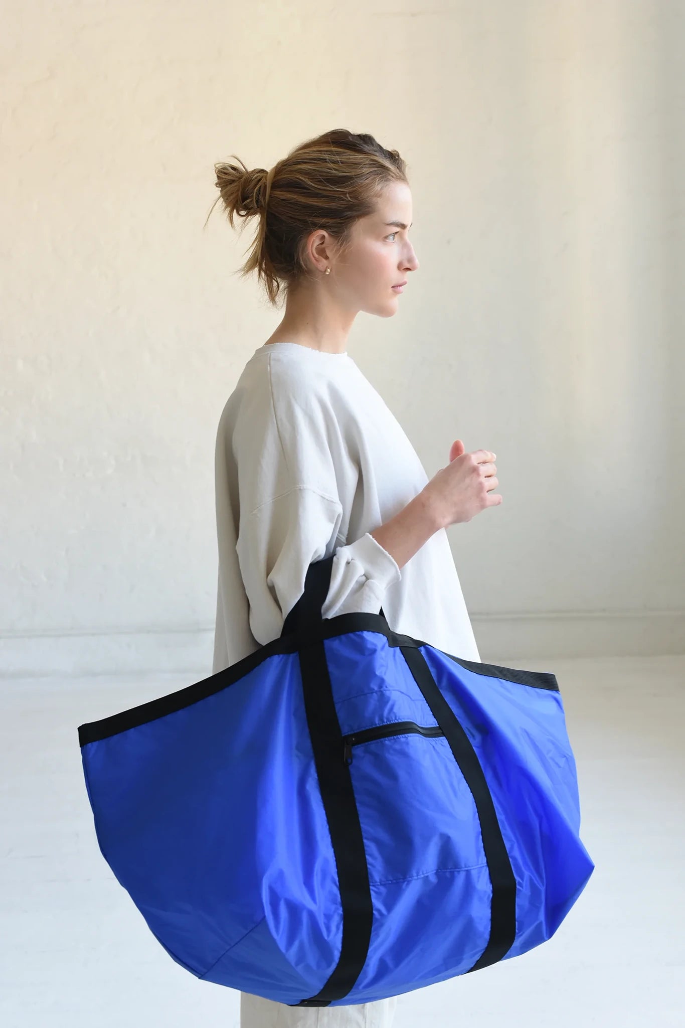 8.6.4 Nylon Weekender Bag - Royal Blue