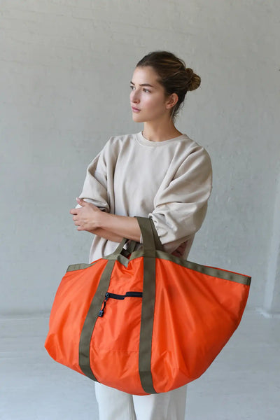 8.6.4 Nylon Weekender Bag - Orange
