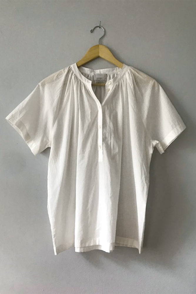 
                  
                    Airy cotton voile short sleeve shirt. Cute summer top.
                  
                