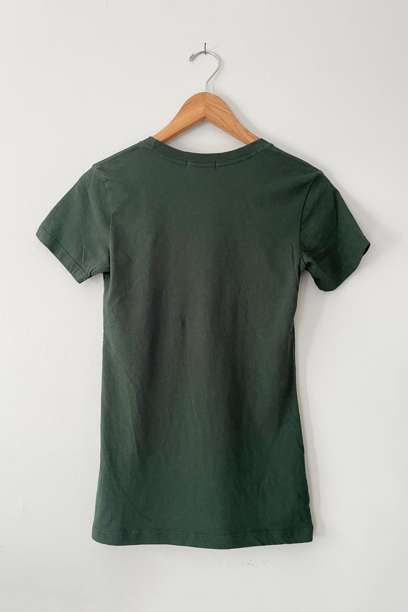 Easy Cotton crewneck tee shirt perfect for summer.